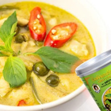 Cà ri xanh Thái MaePranom Green Curry Paste 380g