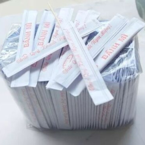 Tăm bọc bao giấy có chữ gói 500 cây