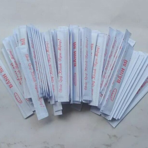 Tăm bọc bao giấy có chữ gói 500 cây