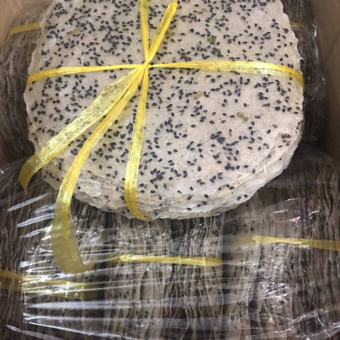 Bánh tráng mè đen xấp 50 cái