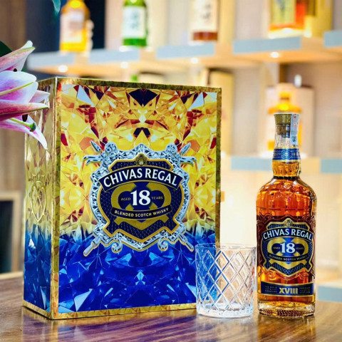 Rượu Chivas 18 Năm