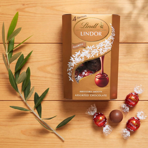 Sôcôla đủ vị Lindt Lindor Assorted 200g F118849