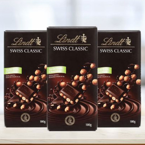 Sôcôla đen nhân hạt phỉ Lindt Swiss Classic 100g F118863