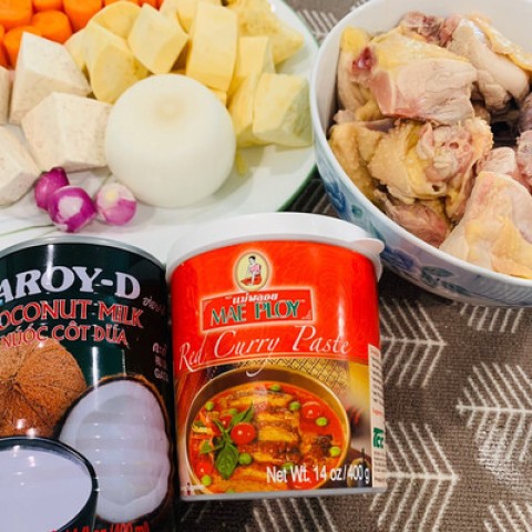 Cà ri đỏ Thái Mae Ploy Red Curry Paste 400g
