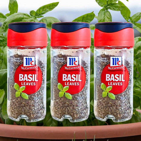 Lá húng quế tây McCormick Basil Leaves 10g F122309