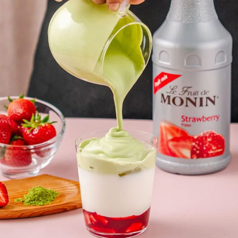 Mứt dâu sệt Monin Strawberry Puree 1 lít