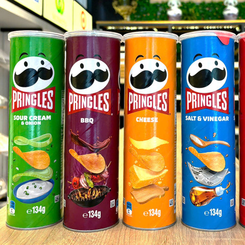 Khoai Tây Chiên Pringles Sour Cream & Onion 134g