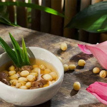 Hạt Sen Nước Đường Avila 560G