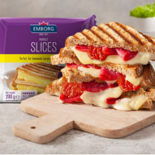 Phô mai lát Emborg Perfect Slices 200g F122969