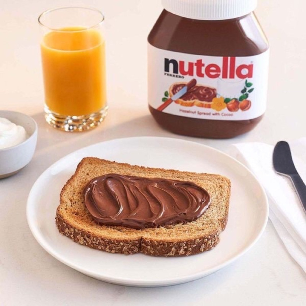 Bơ hạt phỉ phết cacao Nutella 680g