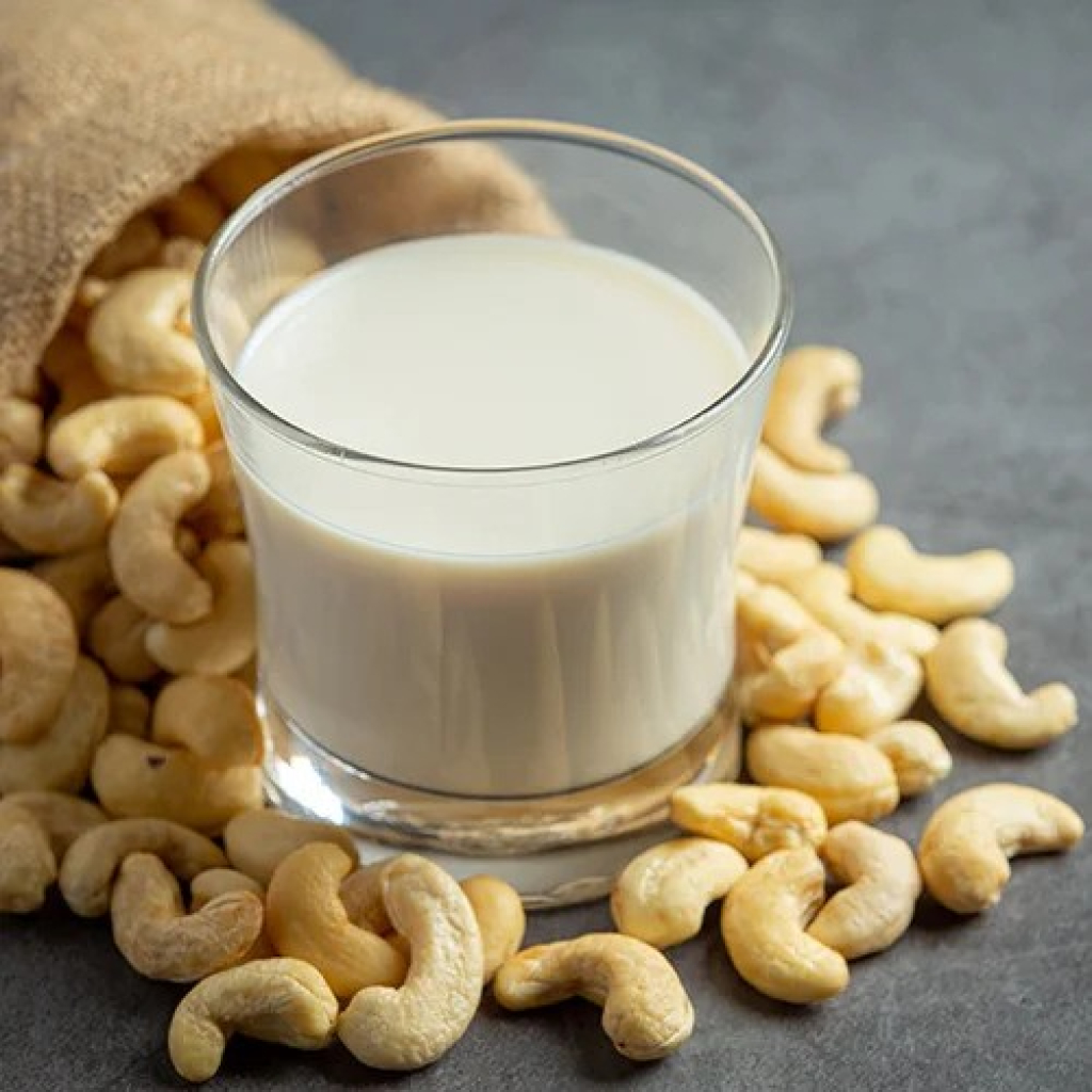 Hạt điều tươi
