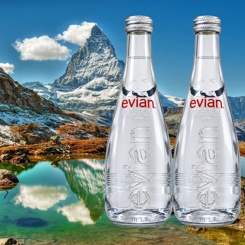 Nước khoáng thiên nhiên Evian chai thủy tinh 330ml B130281