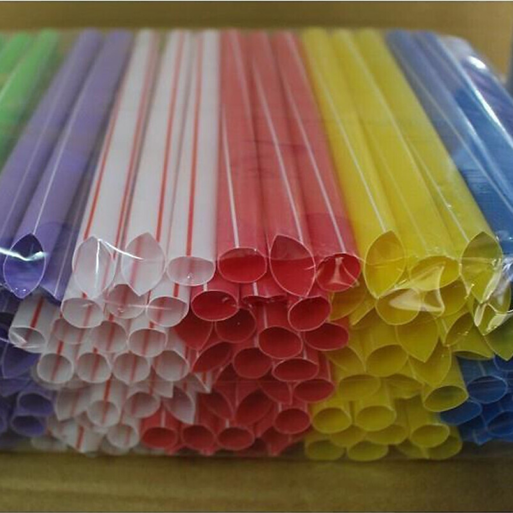 Ống hút trân châu nhiều màu nhọn một đầu 500gr