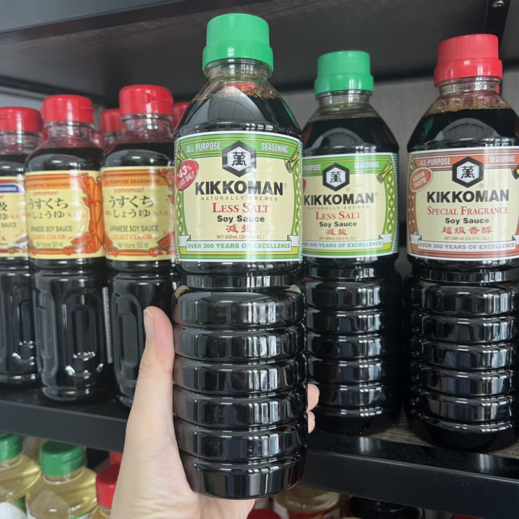 Nước Tương Ít Muối Kikkoman Less Salt Soy Sauce 600ml F101852