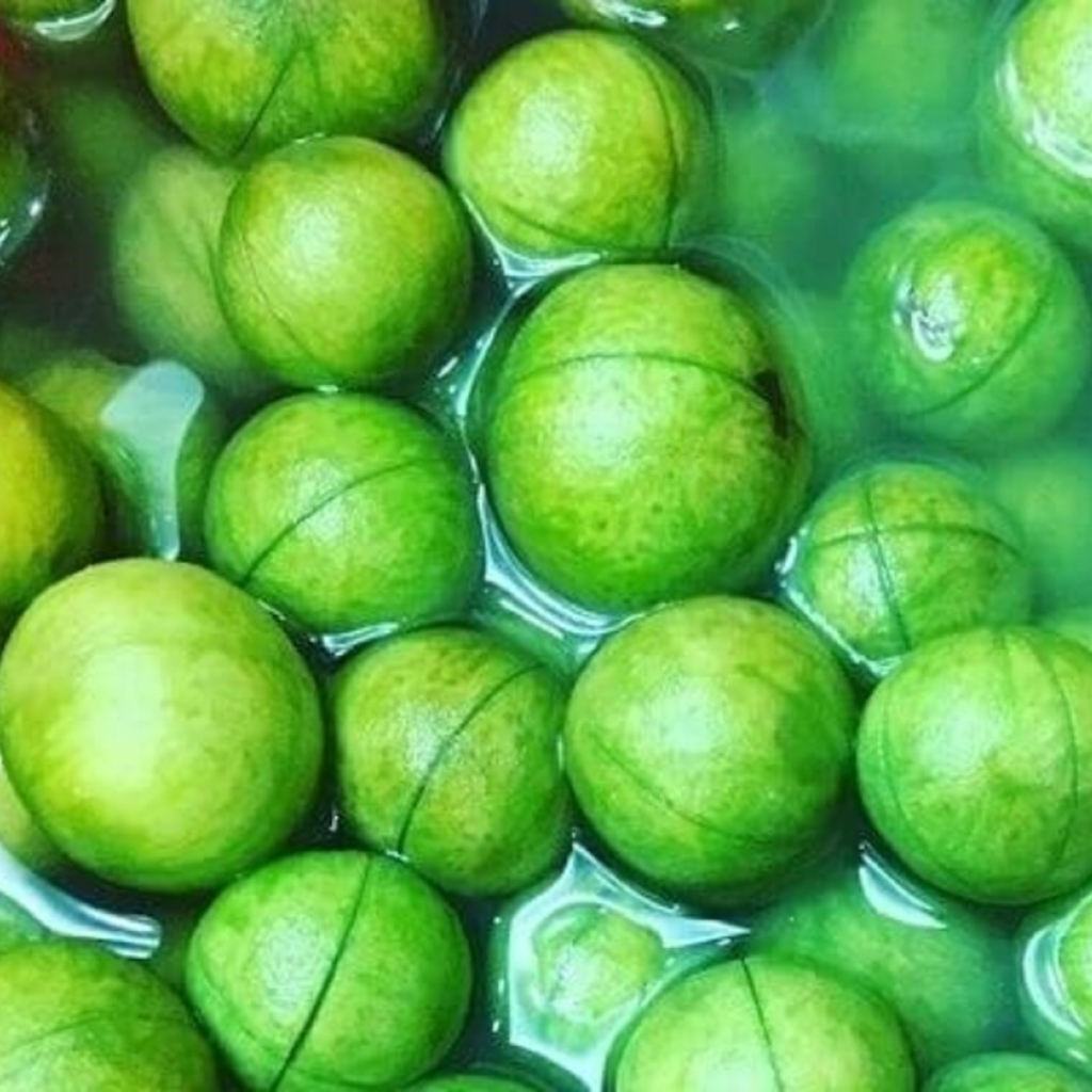 Sấu ngâm đường 900g