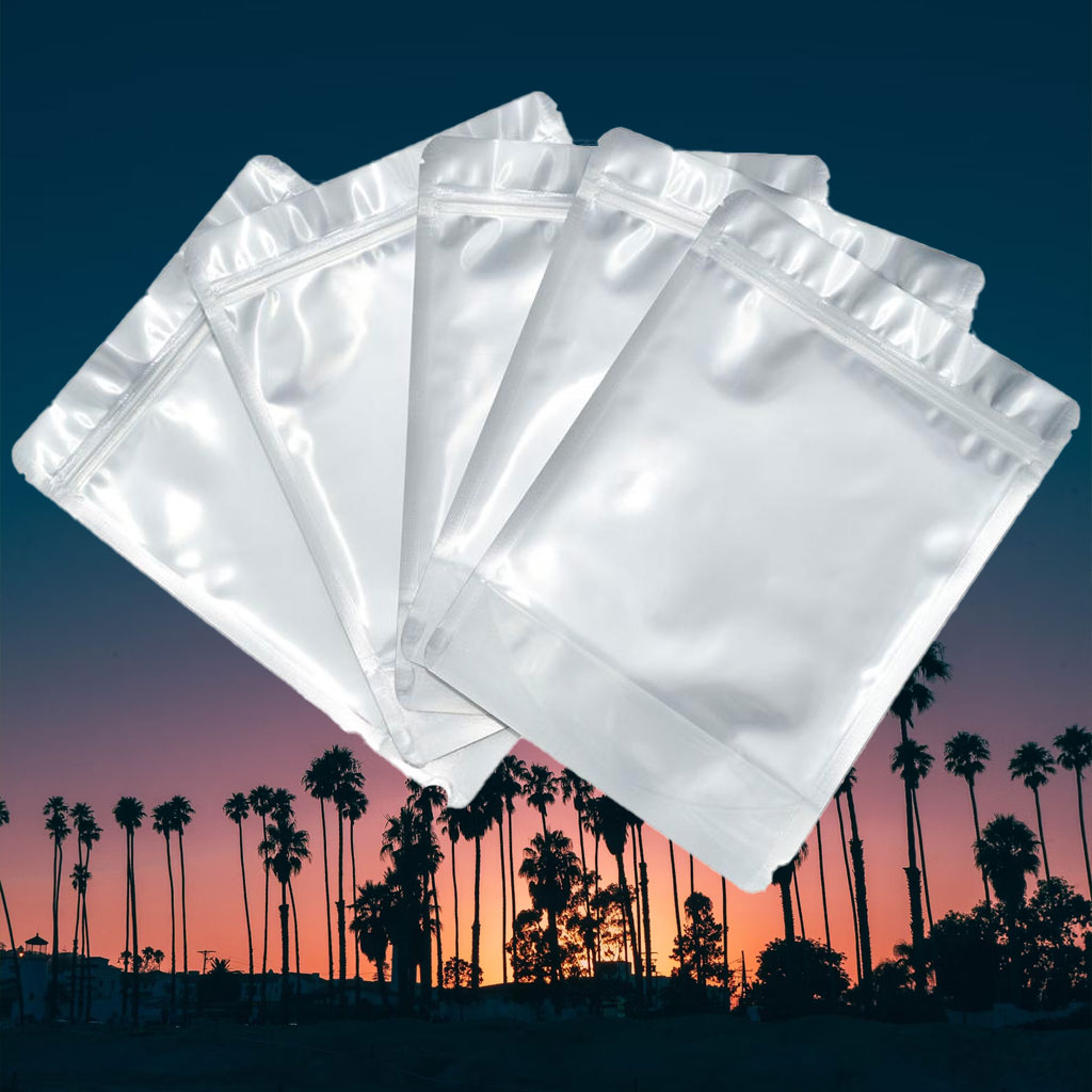 Bao zip mặt trong mặt bạc 22x32