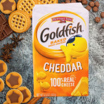 Bánh cá vị phô mai Cheddar Pepperidge Farm Goldfish gói 187g